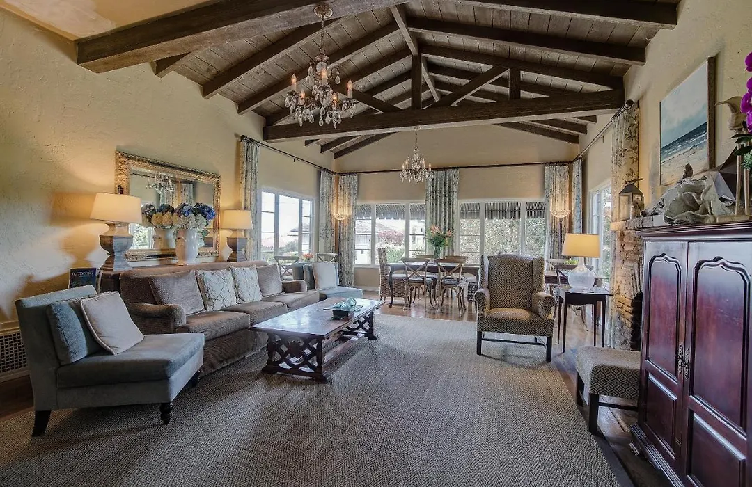 Sandpiper Inn-1