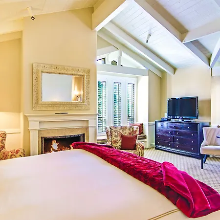 Carriage House Inn-3